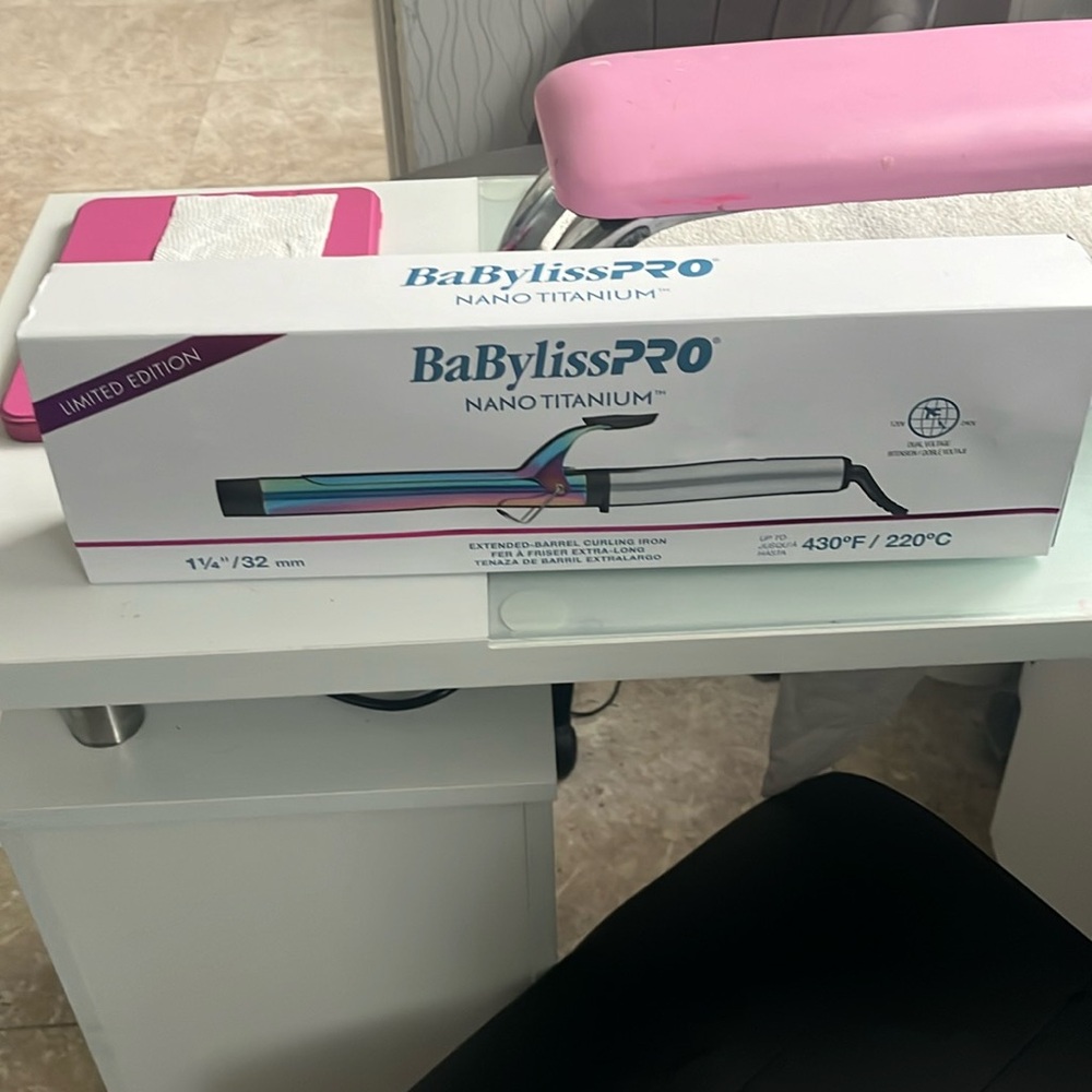 Brand new inbox never use babyliss pro nano titanium